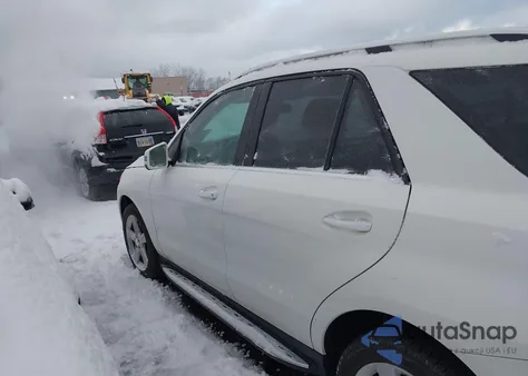 2016 Mercedes-Benz Gle 350 4Matic z USA, uszkodzony, nr VIN 4JGDA5HB4GA770364